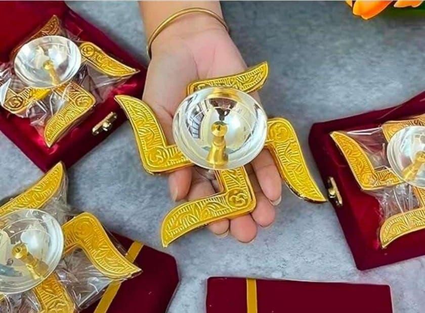 Traditional Brass Swastik Diya – Decorative Puja Oil Lamp (8.1 x 8.1 x 13.5 cm)